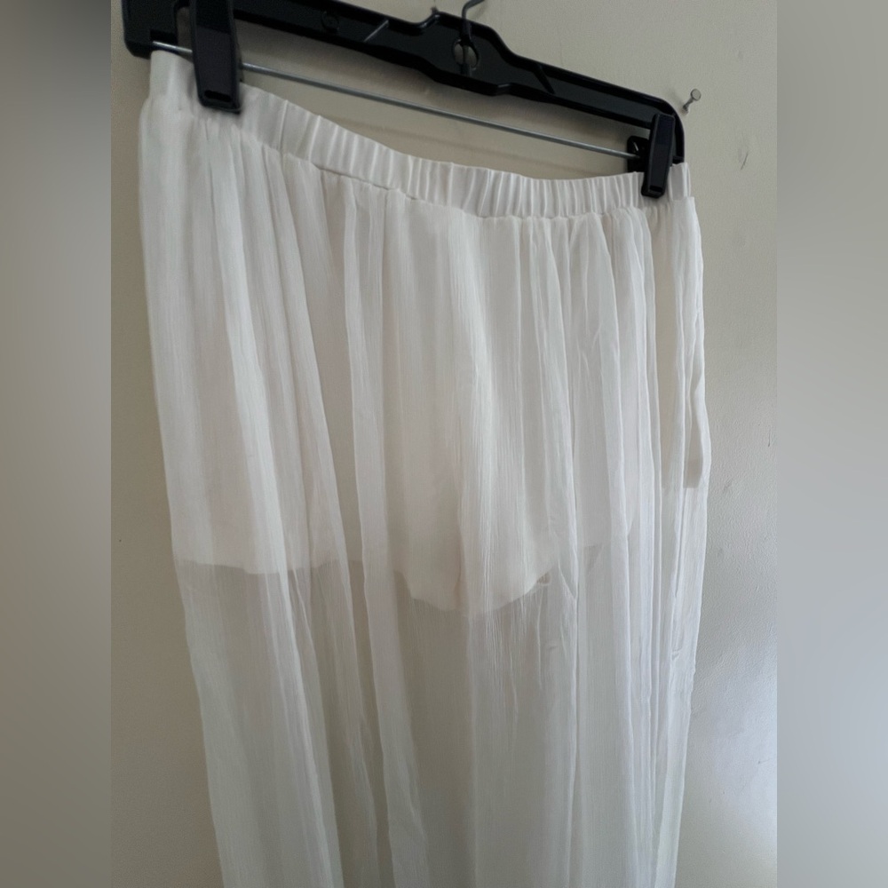 White Sheer Chiffon skirt with inside satin shorts - Picture 4 of 7